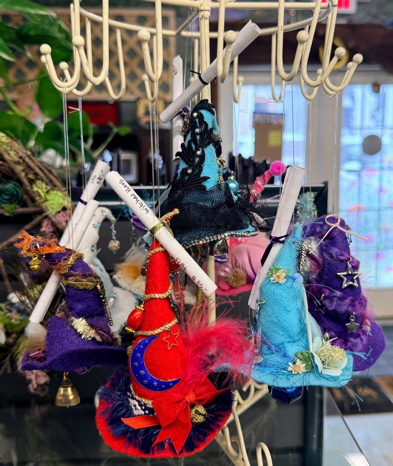 Mini Witch Hats DB6
