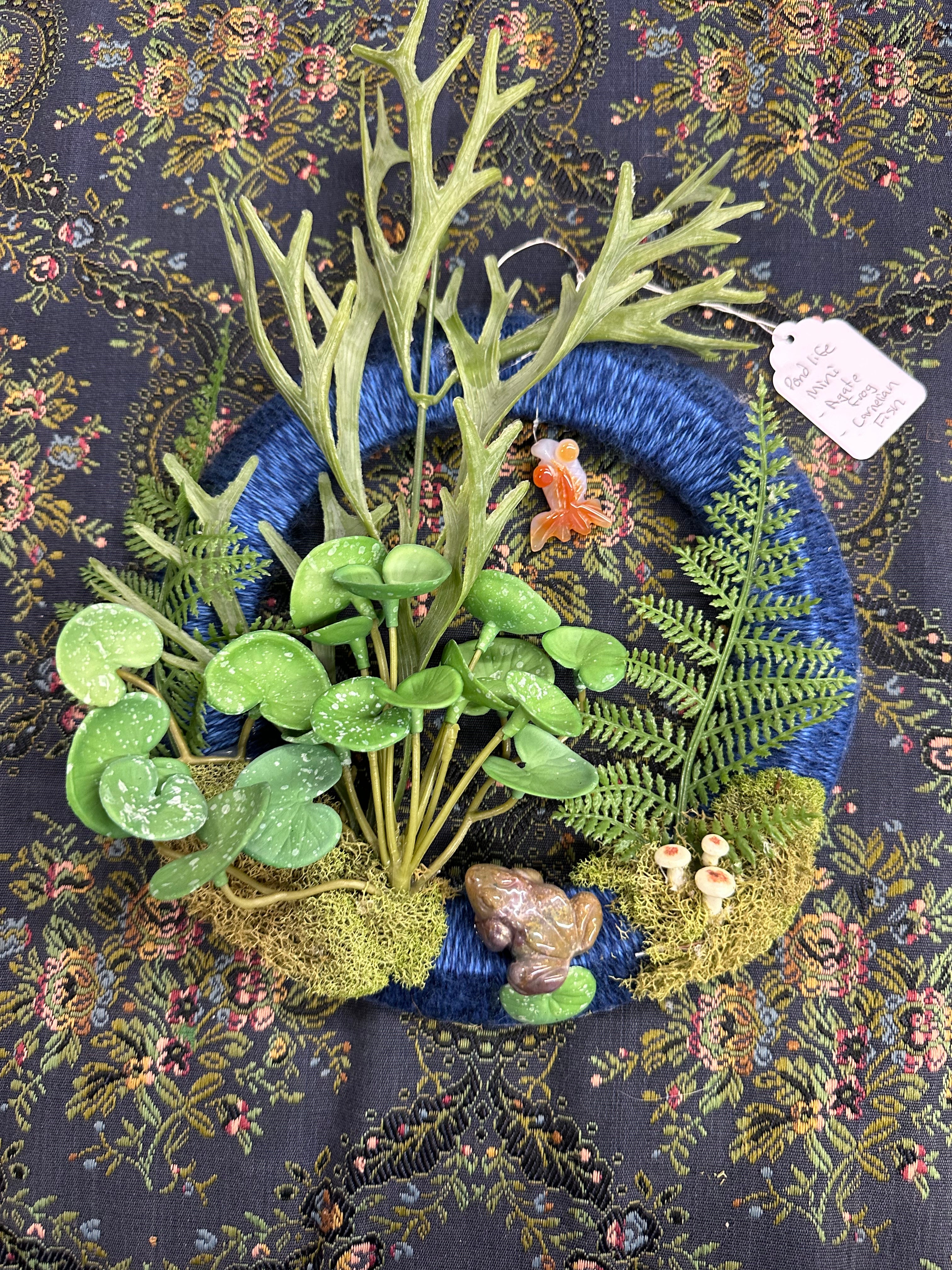Pond Life Mini Wreath EW12